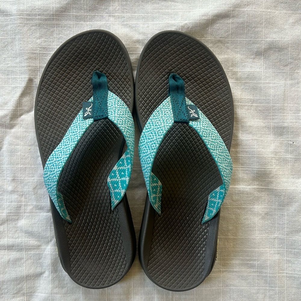 Chaco Flip Flops, Sandals, teal and gray, women’s 8